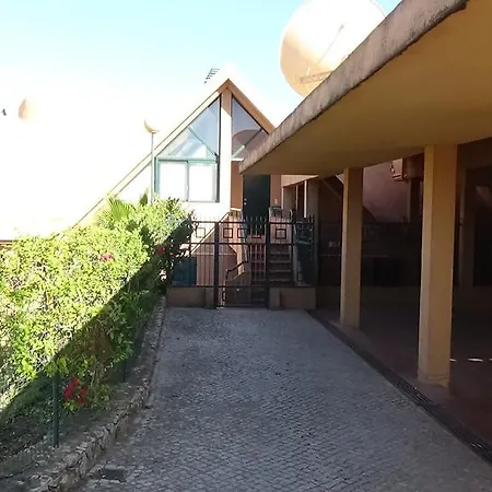 Marina *