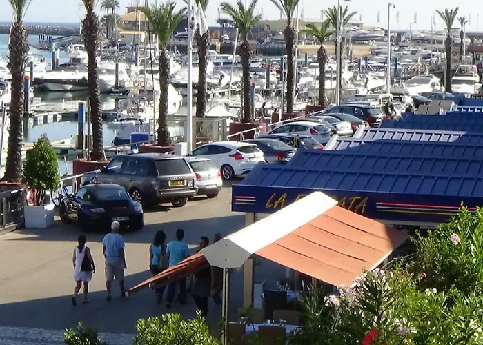 아파트 Marina 빌라모라